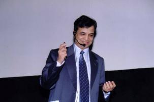 Addressing youngsters at Mumbai